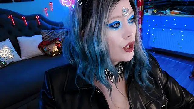 Snapshot of wickedxqueen chatting on December 28, 2024, 4:30 pm wickedxqueen online show from December 28, 2024, 4:30 pm