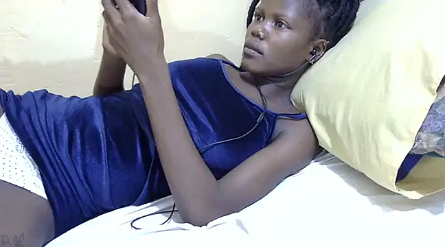 Snapshot of Slender-simple1 chatting on February 26, 2025, 5:00 pm Slender-simple1 online show from February 26, 2025, 5:00 pm