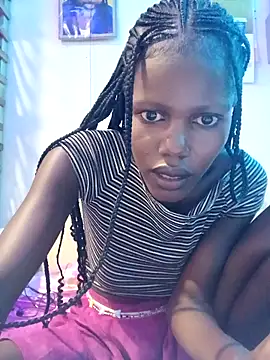 Snapshot of Slender-simple1 chatting on September 18, 2025, 1:03 pm Slender-simple1 online show from September 18, 2025, 1:03 pm