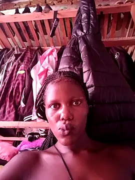 Snapshot of Slender-simple1 chatting on September 23, 2025, 10:33 am Slender-simple1 online show from September 23, 2025, 10:33 am