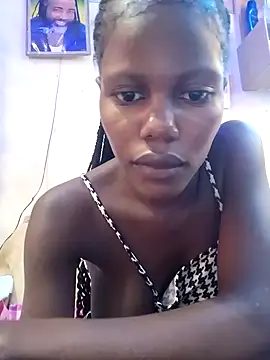 Snapshot of Slender-simple1 chatting on October 13, 2025, 2:18 pm Slender-simple1 online show from October 13, 2025, 2:18 pm