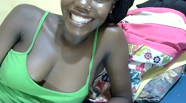 Snapshot of Slender-simple1 chatting on February 23, 2025, 6:23 pm Slender-simple1 online show from February 23, 2025, 6:23 pm