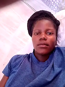 Snapshot of Slender-simple1 chatting on October 24, 2025, 6:56 am Slender-simple1 online show from October 24, 2025, 6:56 am