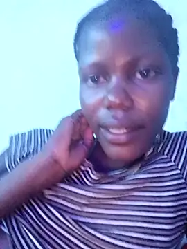 Snapshot of Slender-simple1 chatting on October 7, 2025, 3:13 pm Slender-simple1 online show from October 7, 2025, 3:13 pm