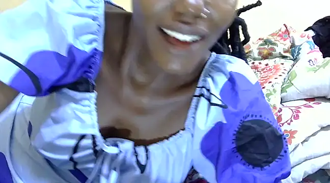 Snapshot of Slender-simple1 chatting on February 23, 2025, 12:05 pm Slender-simple1 online show from February 23, 2025, 12:05 pm