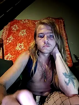 Salted Playday online show from November 4, 2025, 1:31 am