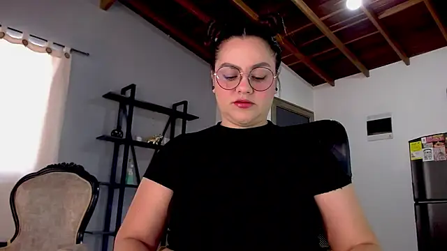 Snapshot of maela1 chatting on September 21, 2025, 3:17 pm maela1 online show from September 21, 2025, 3:17 pm