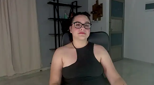 maela1 online show from December 21, 2024, 1:15 am