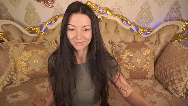 EmilyHalls online show from March 6, 2025, 7:03 am