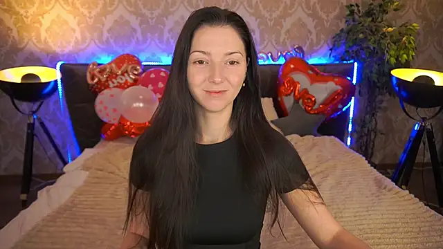 EmilyHalls online show from February 15, 2025, 7:06 am