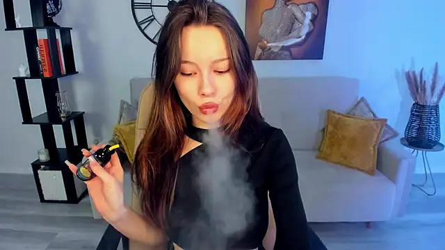 KaitieLove online show from February 27, 2025, 5:37 pm