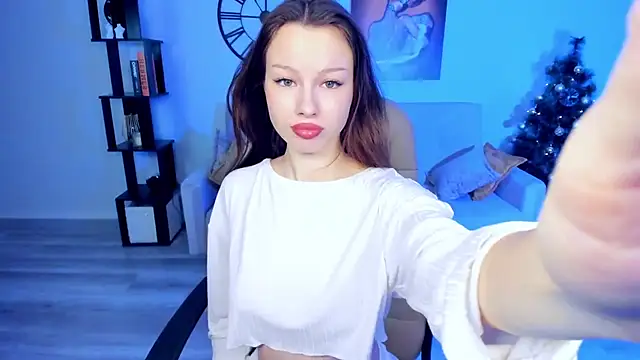 KaitieLove online show from December 25, 2024, 5:26 pm