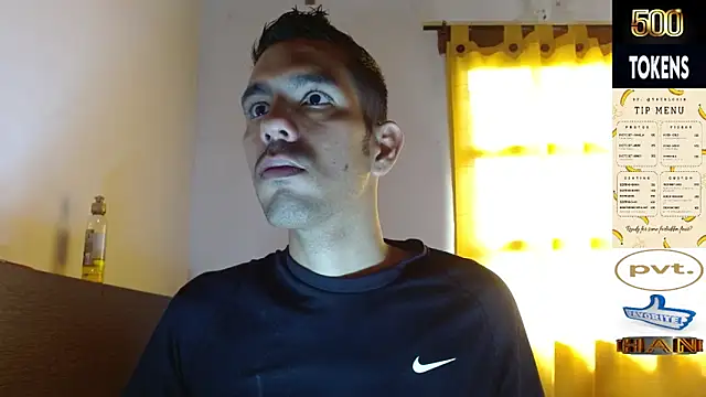 JohanyLatino online show from April 15, 2026, 7:07 pm