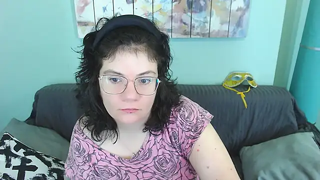Snapshot of EverlyRays chatting on February 7, 2025, 4:06 am EverlyRays online show from February 7, 2025, 4:06 am