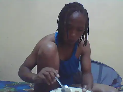 Smillie prety online show from December 20, 2025, 5:21 am