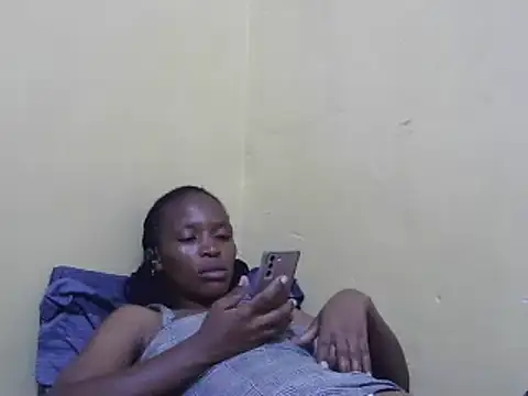 Smillie prety online show from March 14, 2025, 5:46 pm