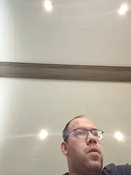 Snapshot of steviebigdick1992 chatting on November 12, 2025, 1:37 pm steviebigdick1992 online show from November 12, 2025, 1:37 pm