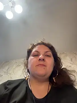 Taisia W online show from May 10, 2026, 4:31 pm