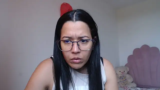 Snapshot of lady_hot2xx chatting on October 31, 2025, 6:04 pm lady hot2xx online show from October 31, 2025, 6:04 pm