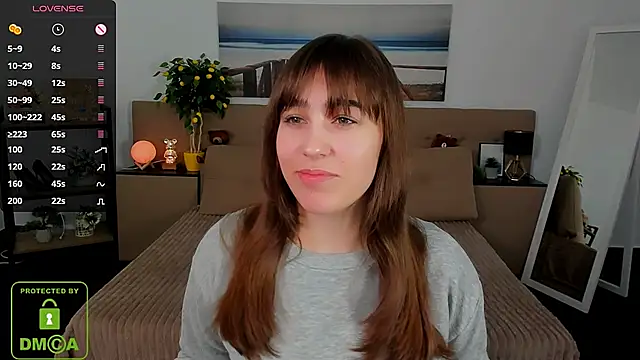  Eliizabeth  online show from March 13, 2025, 8:22 pm