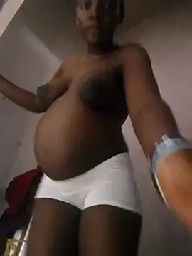 Snapshot of sweet_zara01 chatting on March 12, 2025, 2:56 pm sweet zara01 online show from March 12, 2025, 2:56 pm