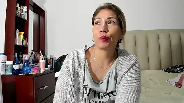 Chloemiller89 online show from January 30, 2025, 2:38 am