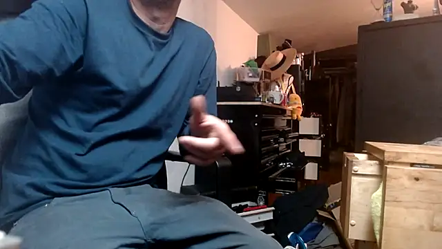 leanjamesdean online show from April 18, 2026, 5:43 am