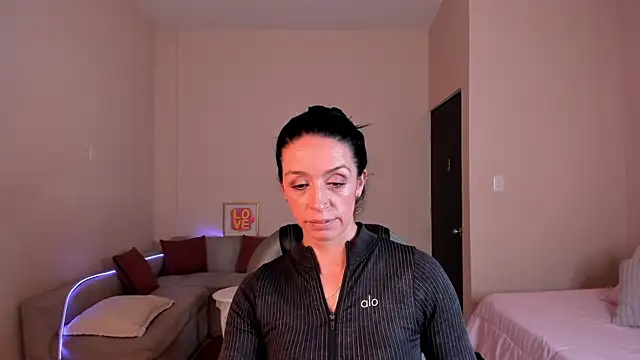 Snapshot of Kristen_Garner chatting on July 10, 2026, 7:47 pm Kristen Garner online show from July 10, 2026, 7:47 pm