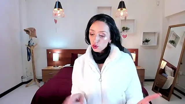Kristen Garner online show from February 14, 2025, 9:10 pm