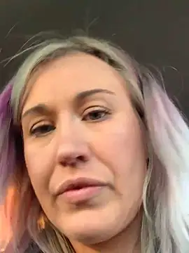 Dina-Light online show from March 18, 2025, 4:39 pm