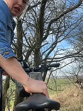 Dina-Light online show from March 22, 2025, 1:30 pm