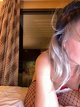 Dina-Light online show from December 24, 2024, 11:11 pm