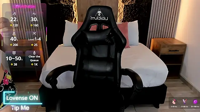 Snapshot of nicolleu99 chatting on March 7, 2025, 3:28 pm nicolleu99 online show from March 7, 2025, 3:28 pm