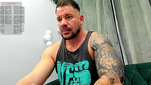 musclemonster31 online show from February 19, 2025, 8:12 am