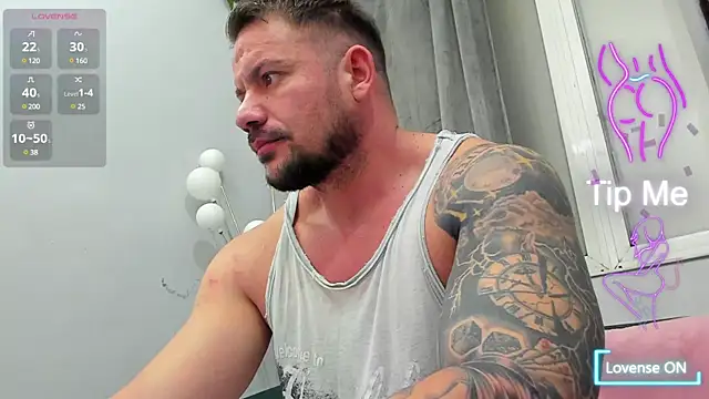 musclemonster31 online show from March 11, 2025, 11:47 pm