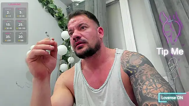 musclemonster31 online show from March 9, 2025, 10:52 pm