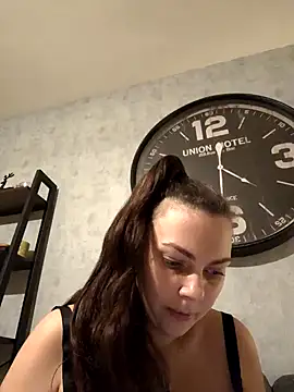 LEAsquirt91 online show from February 9, 2025, 3:32 am