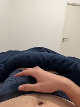 meilleurmodele online show from December 23, 2024, 12:14 am