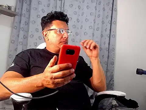 pedropicapi online show from October 28, 2025, 12:00 am