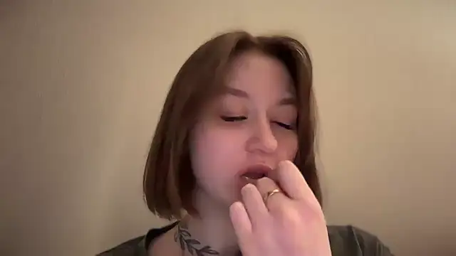 Snapshot of Isabel-Bailey chatting on February 14, 2025, 9:53 pm Isabel-Bailey online show from February 14, 2025, 9:53 pm