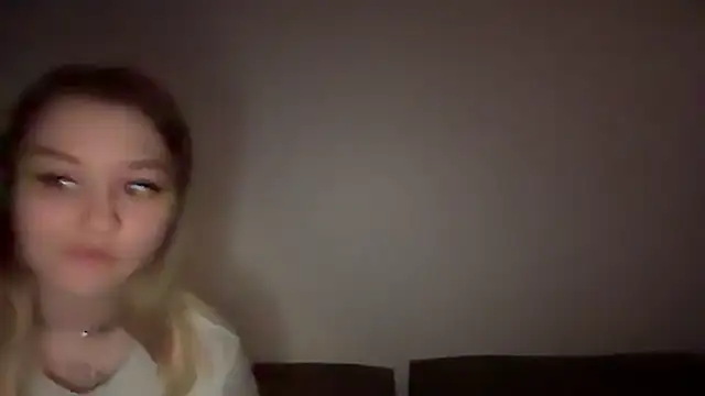 Snapshot of Isabel-Bailey chatting on December 27, 2024, 11:53 pm Isabel-Bailey online show from December 27, 2024, 11:53 pm