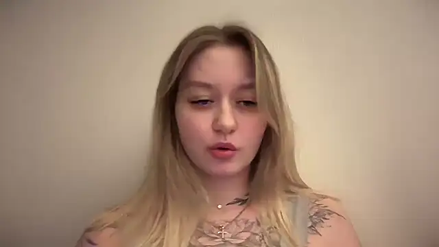 Snapshot of Isabel-Bailey chatting on December 13, 2024, 8:58 pm Isabel-Bailey online show from December 13, 2024, 8:58 pm