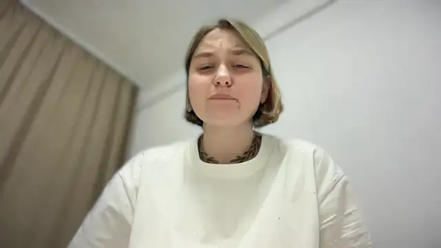 Snapshot of Isabel-Bailey chatting on October 8, 2025, 9:04 pm Isabel-Bailey online show from October 8, 2025, 9:04 pm