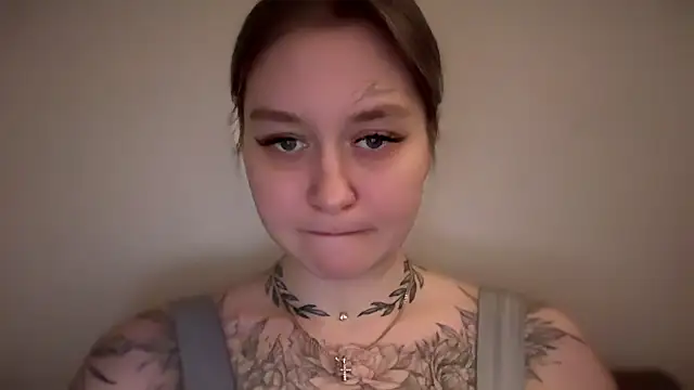 Snapshot of Isabel-Bailey chatting on December 21, 2024, 8:21 pm Isabel-Bailey online show from December 21, 2024, 8:21 pm