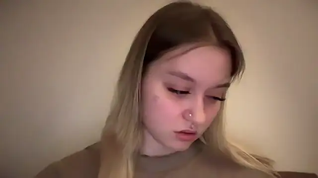 Snapshot of Isabel-Bailey chatting on December 11, 2024, 8:39 pm Isabel-Bailey online show from December 11, 2024, 8:39 pm