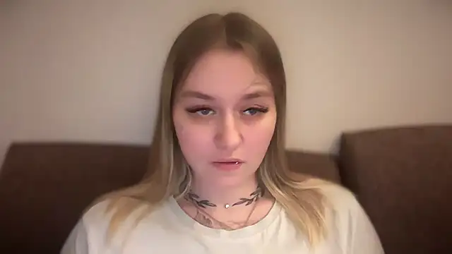 Snapshot of Isabel-Bailey chatting on December 27, 2024, 8:50 pm Isabel-Bailey online show from December 27, 2024, 8:50 pm