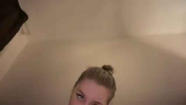 Snapshot of Isabel-Bailey chatting on January 3, 2025, 9:47 pm Isabel-Bailey online show from January 3, 2025, 9:47 pm