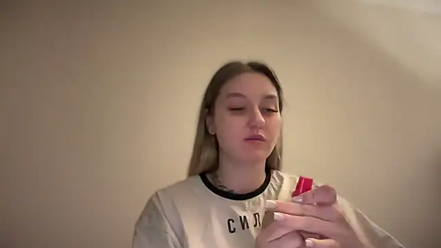 Snapshot of Isabel-Bailey chatting on December 20, 2024, 10:22 pm Isabel-Bailey online show from December 20, 2024, 10:22 pm