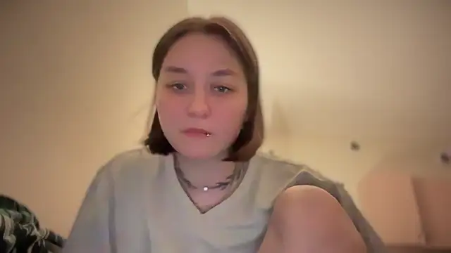 Snapshot of Isabel-Bailey chatting on February 25, 2025, 10:09 pm Isabel-Bailey online show from February 25, 2025, 10:09 pm