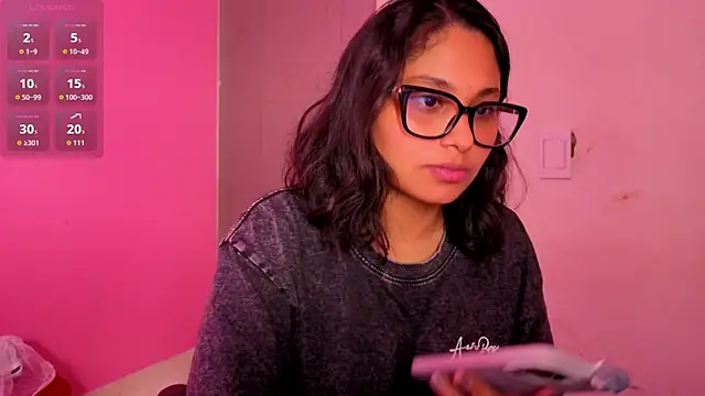 Snapshot of Cuteprincess21 chatting on October 15, 2025, 12:20 am Cuteprincess21 online show from October 15, 2025, 12:20 am